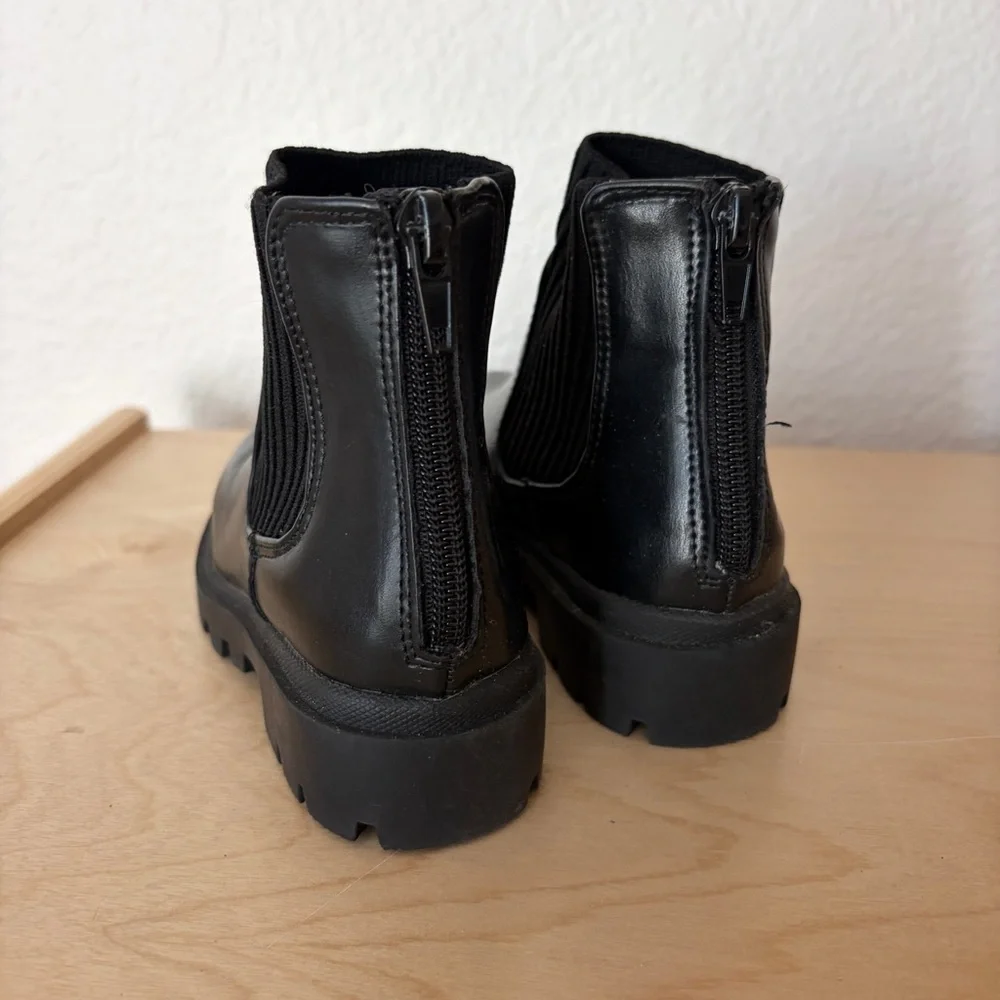 Steve Madden Black Faux Leather Chelsea Boots